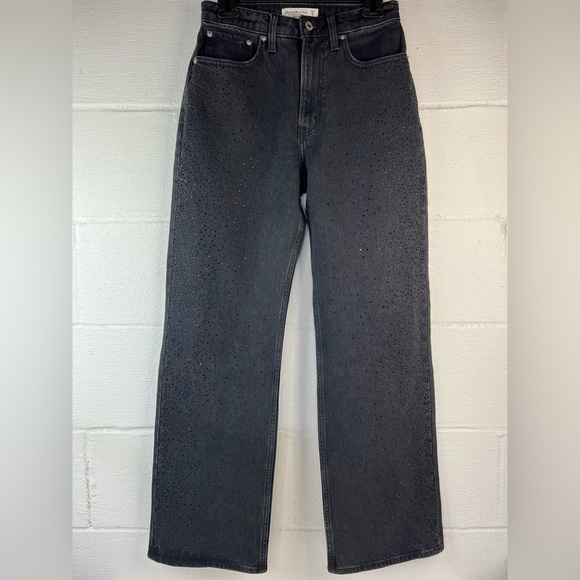 Abercrombie the 90s relaxed Jean high rise black denim rhinestone, 2 SHORT / 26